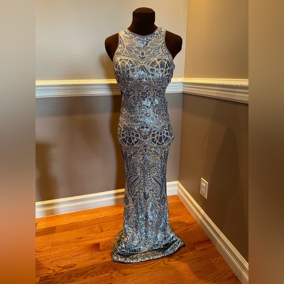 Camille La Vie Sequin Gown - Picture 6 of 7